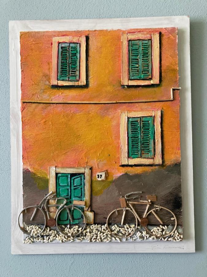 Draisina bike apartments UNO Oleggio Castello Extérieur photo